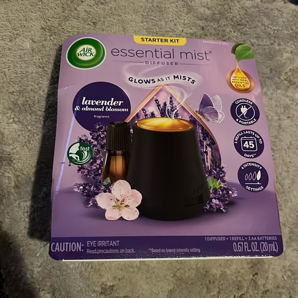 air wick Other - NWT Air Wick Essential Mist Starter Kit Lavender and Almond Blossom